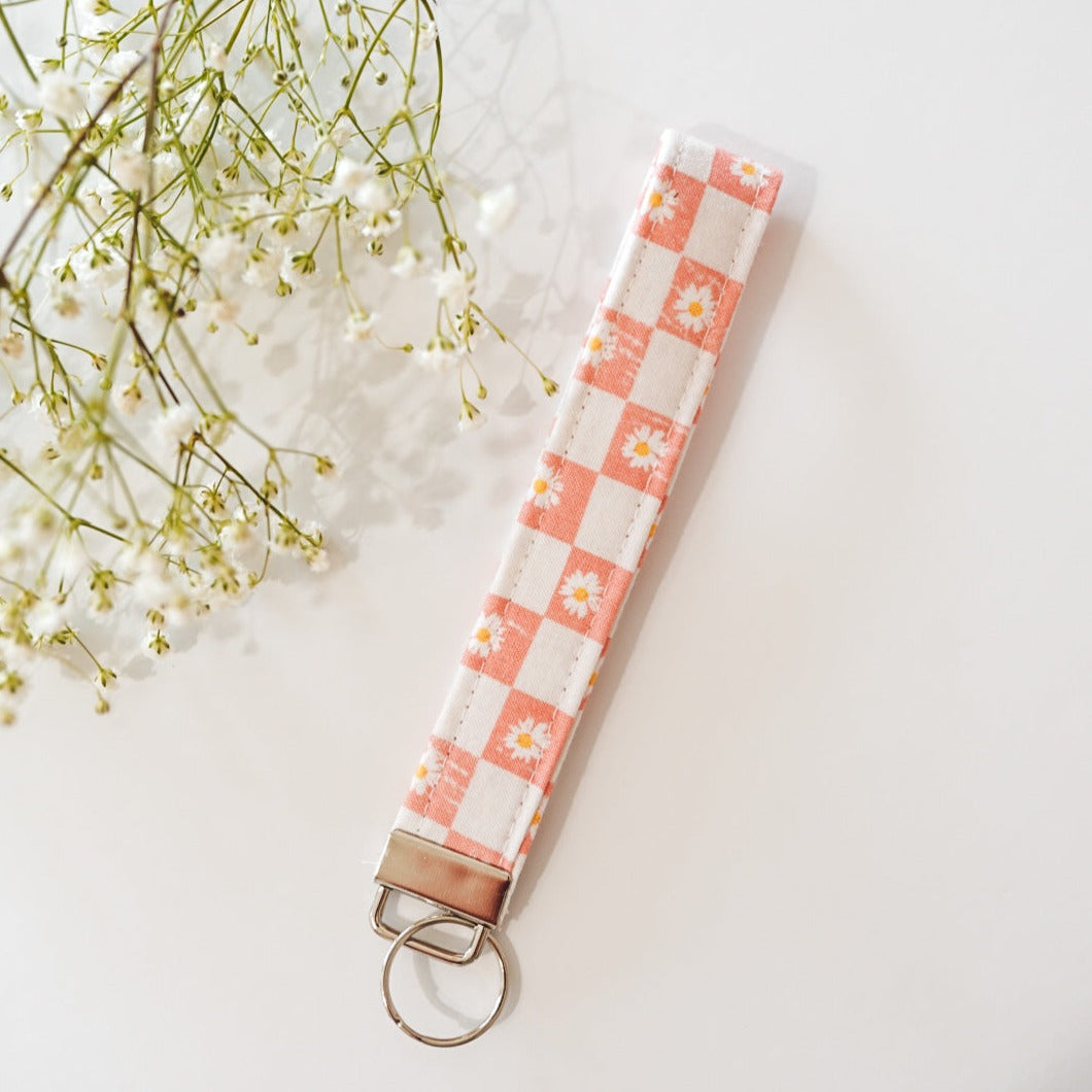 Checkered Daisy Keychain