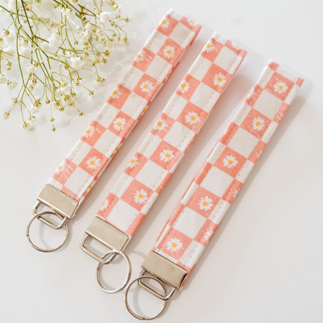 Checkered Daisy Keychain